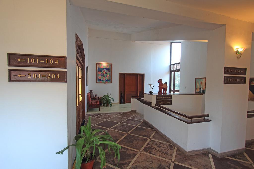 The Ashok Beach Resort Puducherry Buitenkant foto